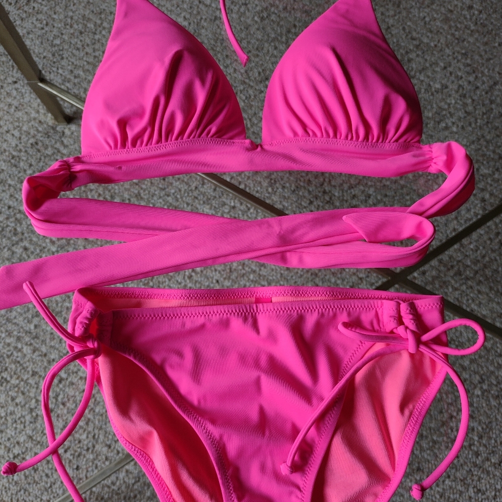 Bundle Victoria's Secret Bright Pink Push Up Bikini Top and Bottom Size Small